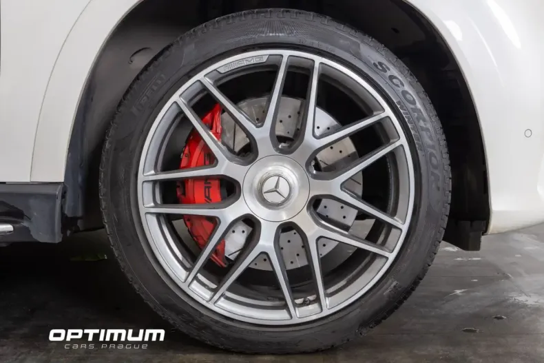 Mercedes-Benz GLE 63 AMG (Clasa GLE) din 2021 cu 64.000 km - oferta MER247191 - foto 38
