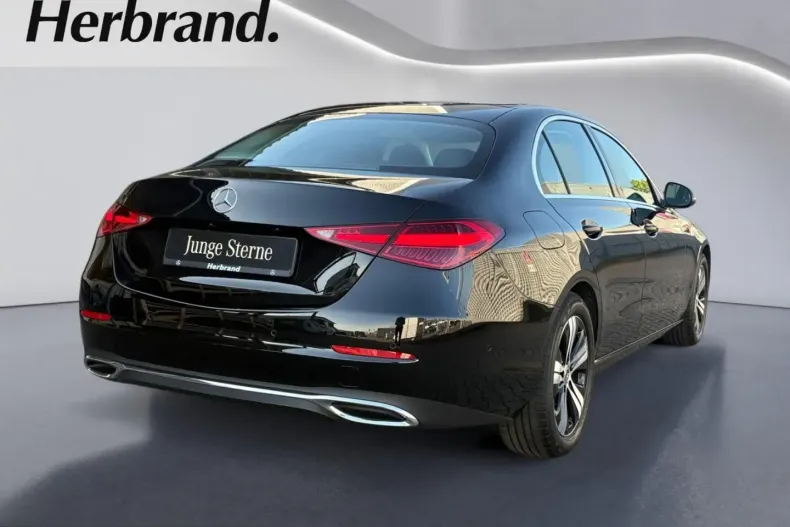 Mercedes-Benz C 180 (Clasa C) din 2025 cu 2.712 km - oferta MER247215 - foto 3