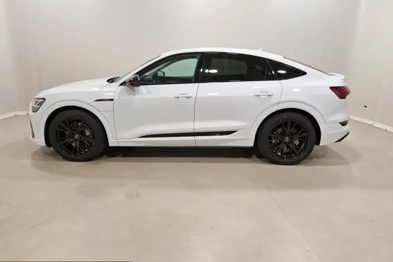 Audi e-tron din 2022 cu 41.960 km - oferta AUD247219 - foto 3
