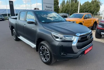 Toyota Hilux din 2022 - oferta TOY247220
