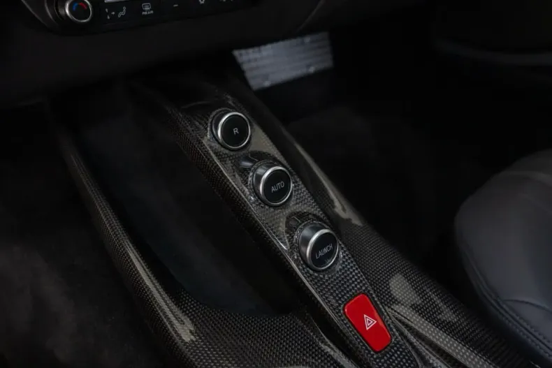 Ferrari 812 din 2021 cu 25.500 km - oferta FER247226 - foto 46
