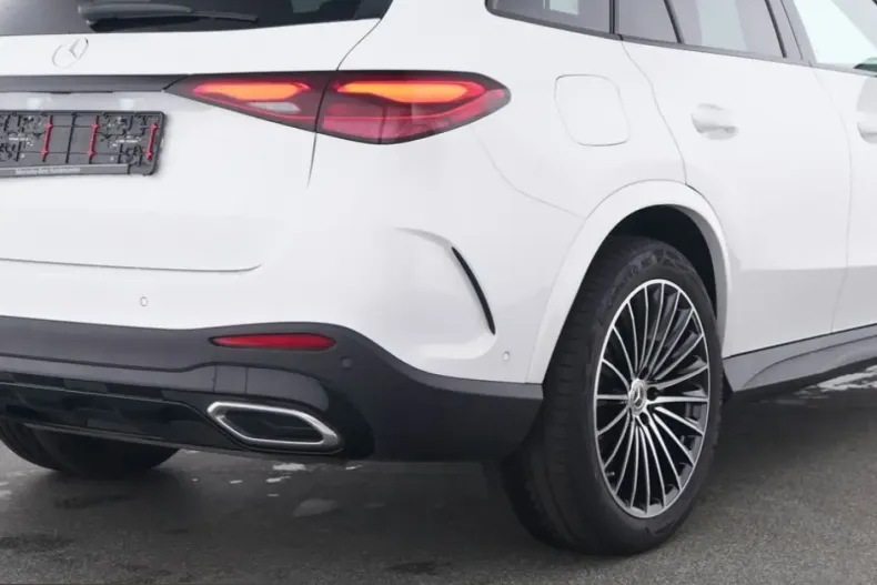 Mercedes-Benz GLC 200 (Clasa GLC) din 2025 cu 13.108 km - oferta MER247232 - foto 3