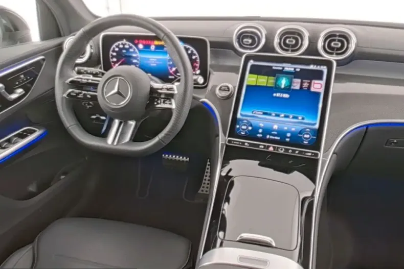 Mercedes-Benz GLC 200 (Clasa GLC) din 2025 cu 13.108 km - oferta MER247232 - foto 7