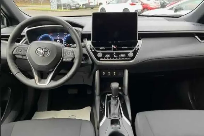 Toyota Corolla Cross din 2023 cu 79.980 km - oferta TOY247235 - foto 8