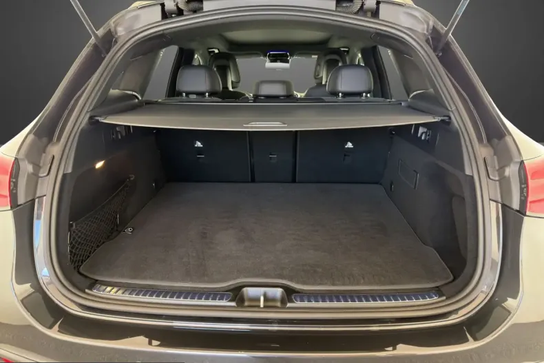 Mercedes-Benz GLC 200 (Clasa GLC) din 2024 cu 9.486 km - oferta MER247238 - foto 11