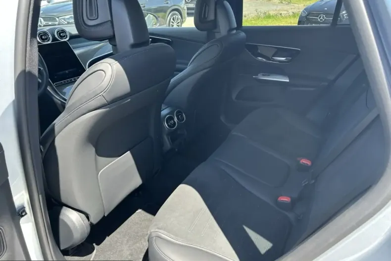 Mercedes-Benz GLC 200 (Clasa GLC) din 2025 cu 16.014 km - oferta MER247239 - foto 12