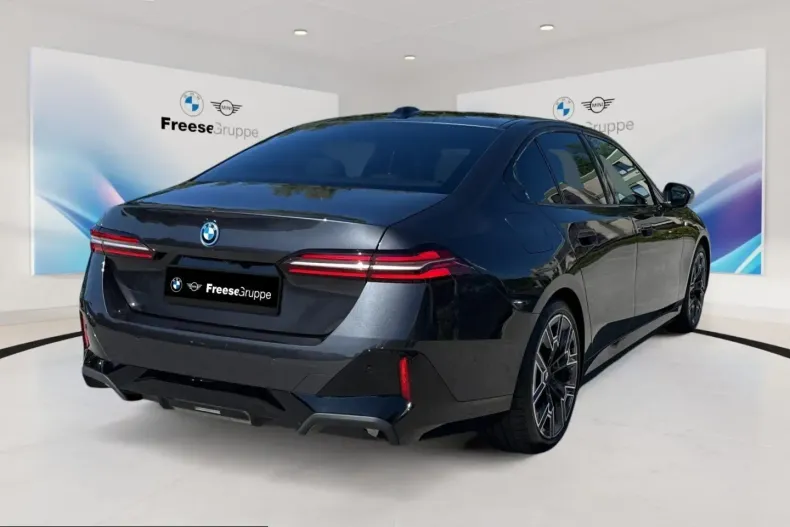 BMW 550 (Seria 5) din 2024 cu 10.775 km - oferta BMW247242 - foto 6