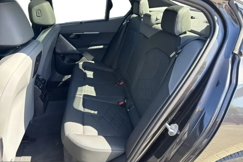 BMW 550 (Seria 5) din 2024 cu 10.775 km - oferta BMW247242 - foto 18