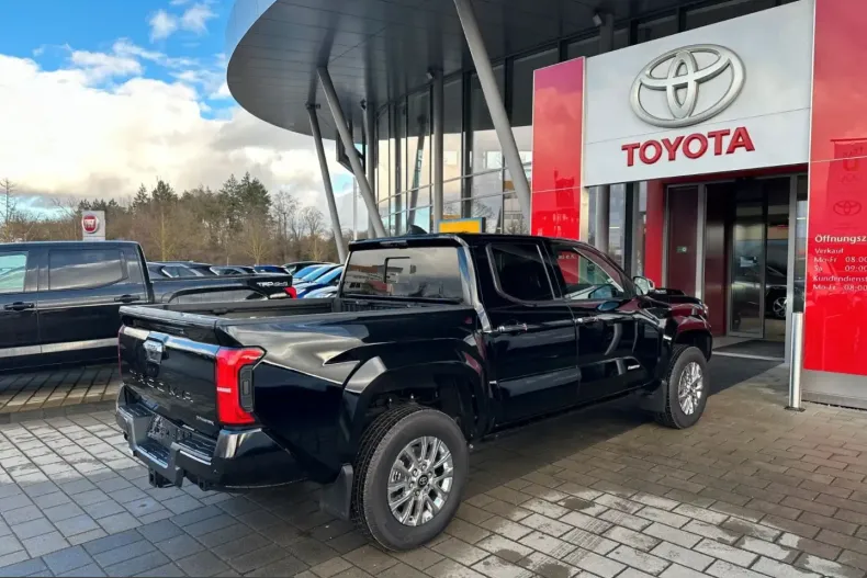 Toyota Hilux din 2025 cu 1.500 km - oferta TOY247260 - foto 6