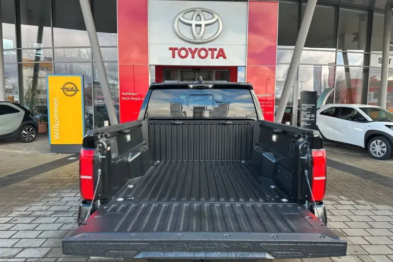 Toyota Hilux din 2025 cu 1.500 km - oferta TOY247260 - foto 8