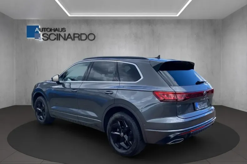 Volkswagen Touareg din 2025 cu 16.000 km - oferta VOL247265 - foto 3