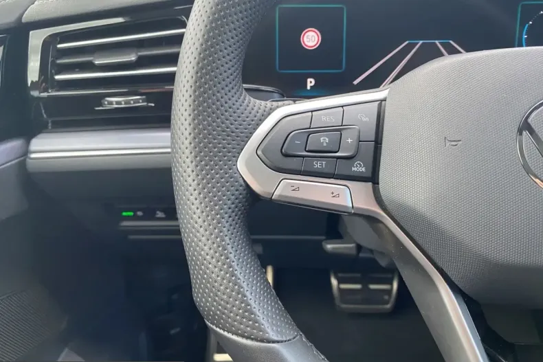 Volkswagen Touareg din 2025 cu 16.000 km - oferta VOL247265 - foto 16