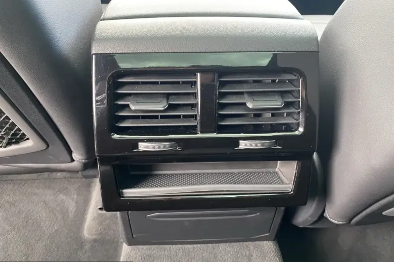 Volkswagen Touareg din 2025 cu 16.000 km - oferta VOL247265 - foto 21