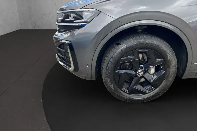 Volkswagen Touareg din 2025 cu 16.000 km - oferta VOL247265 - foto 33