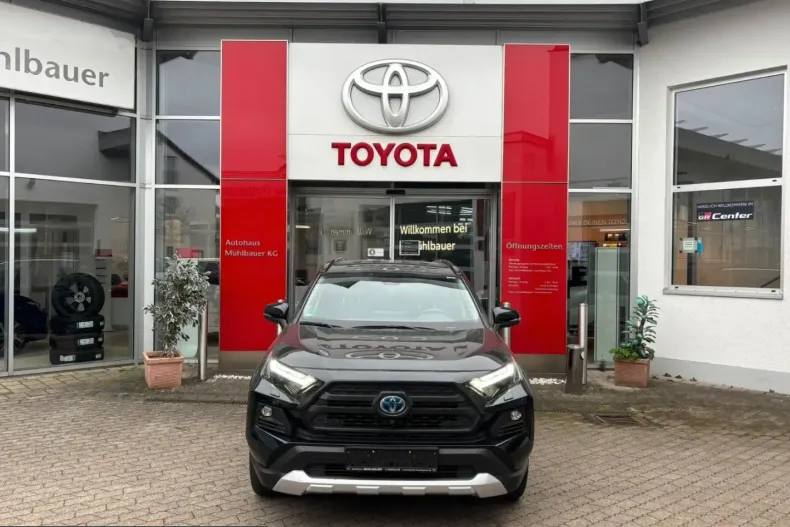 Toyota RAV4 din 2022 cu 45.308 km - oferta TOY247271 - foto 2