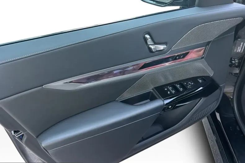BMW 740 (Seria 7) din 2025 cu 75.250 km - oferta BMW247288 - foto 13