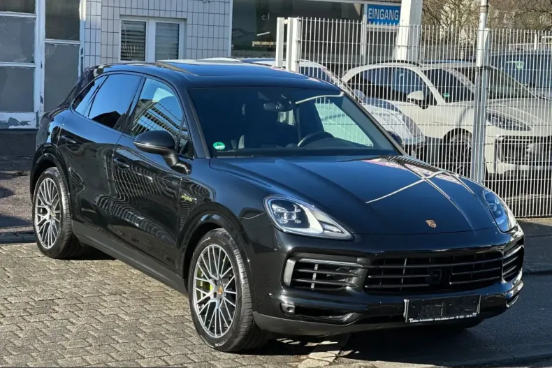 Porsche Cayenne din 2023 cu 89.500 km - oferta POR247289 - foto 1