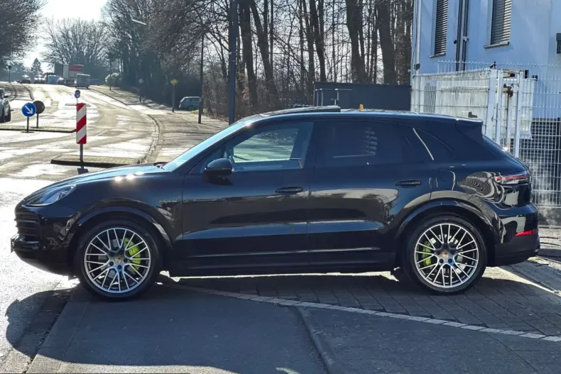 Porsche Cayenne din 2023 cu 89.500 km - oferta POR247289 - foto 4