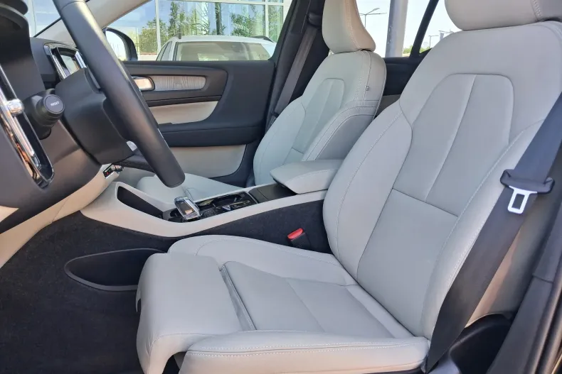 Volvo XC40 din 2026 cu 5.789 km - oferta VOL247314 - foto 11