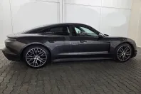 Porsche Taycan din 2021 cu 89.400 km - oferta POR247326 - foto 9