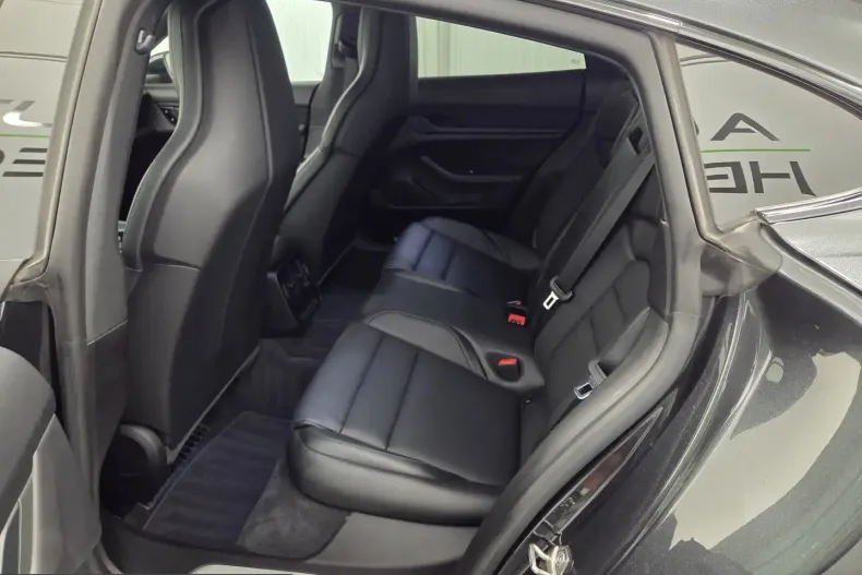 Porsche Taycan din 2021 cu 89.400 km - oferta POR247326 - foto 17