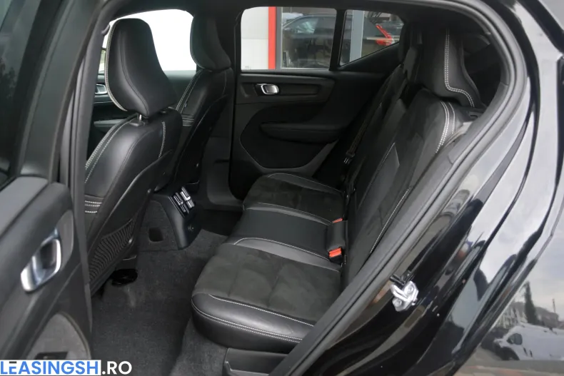 Volvo XC40 din 2021 cu 145.393 km - oferta VOL247328 - foto 6