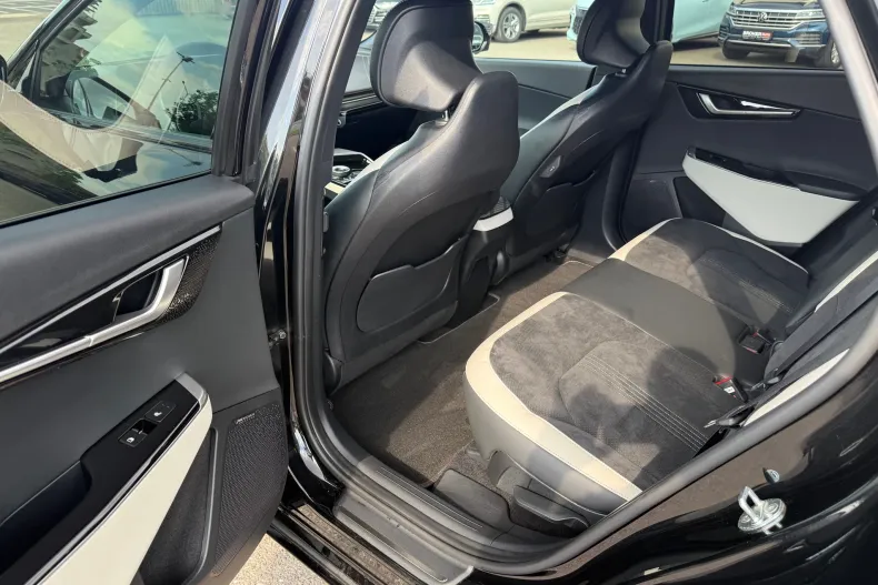 Kia EV6 din 2021 cu 36.973 km - oferta KIA247329 - foto 8