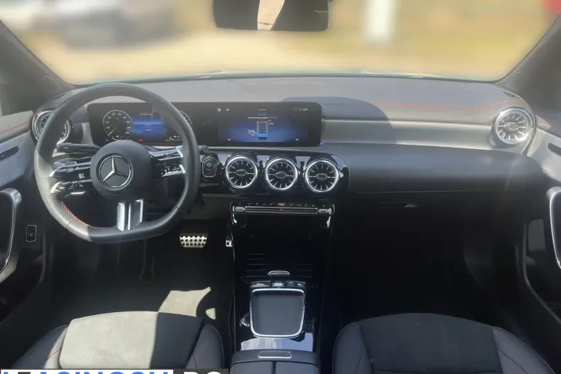 Mercedes-Benz CLA 250 (Clasa CLA) din 2025 cu 13.174 km - oferta MER247341 - foto 11