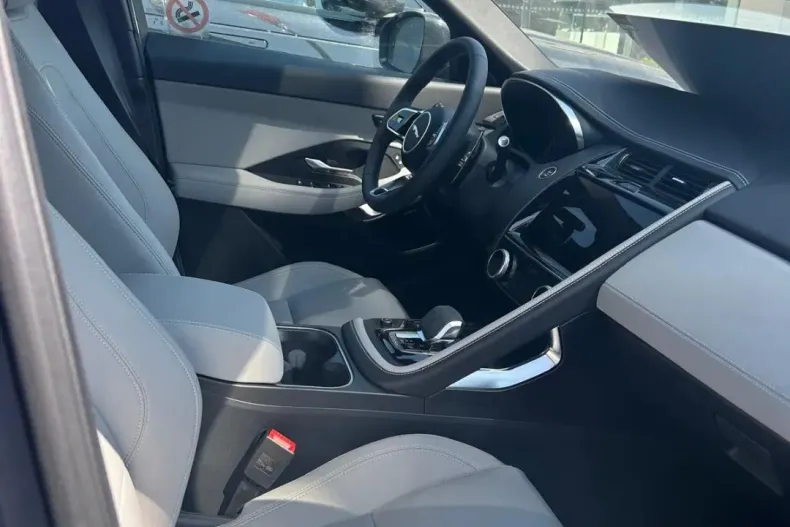 Jaguar E-Pace din 2023 cu 24 km - oferta JAG247345 - foto 8