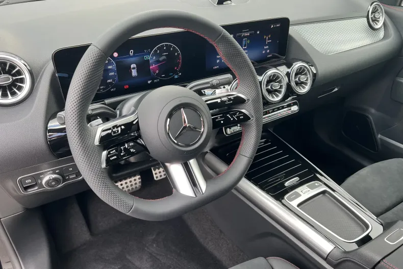 Mercedes-Benz GLA din 2026 cu 6.000 km - oferta MER247351 - foto 13