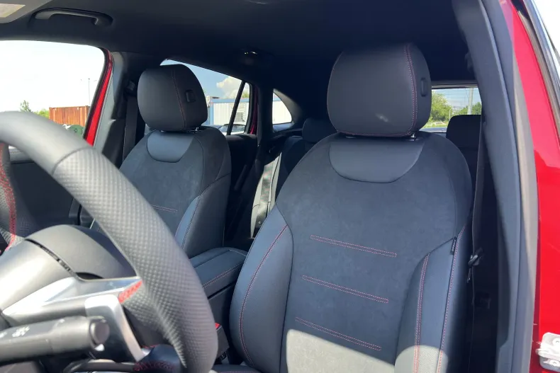 Mercedes-Benz GLA din 2026 cu 6.000 km - oferta MER247354 - foto 11