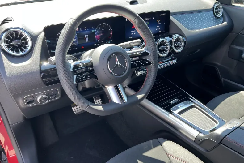 Mercedes-Benz GLA din 2026 cu 6.000 km - oferta MER247354 - foto 13