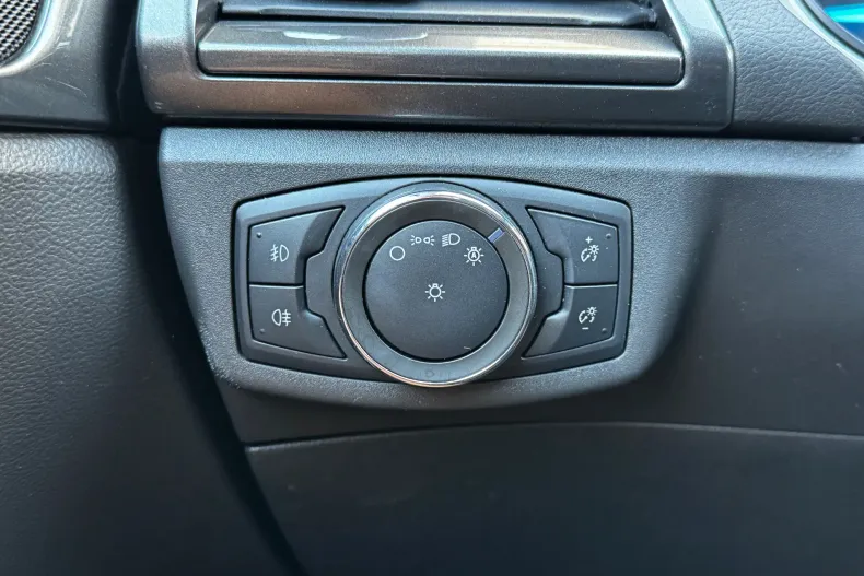 Ford Mondeo din 2020 cu 122.900 km - oferta FOR247360 - foto 37