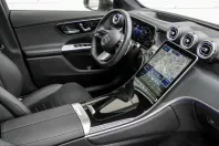 Mercedes-Benz GLC 450 (Clasa GLC) din 2025 cu 25.467 km - oferta MER247366 - foto 6