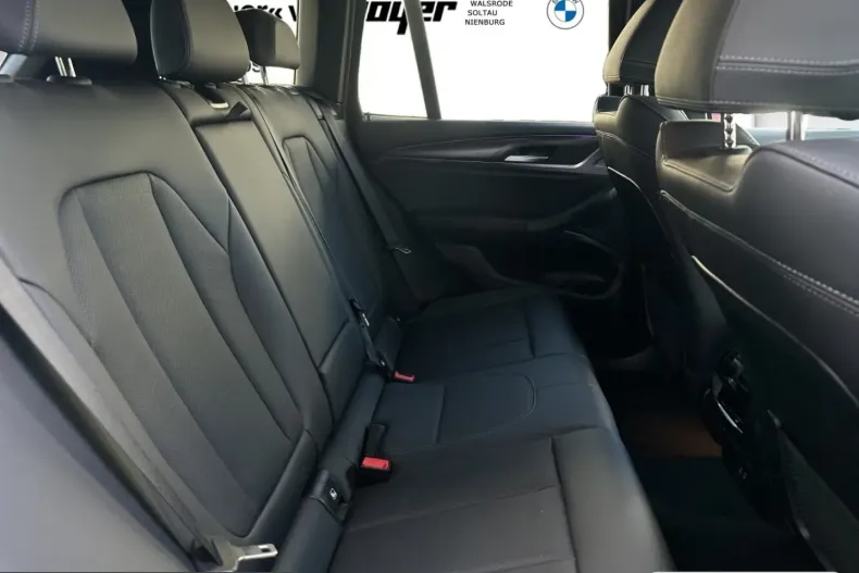 BMW X3 (Seria X) din 2022 cu 75.600 km - oferta BMW247370 - foto 11