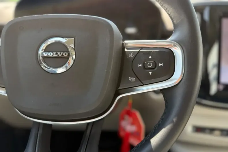 Volvo XC40 din 2023 cu 56.374 km - oferta VOL247389 - foto 22