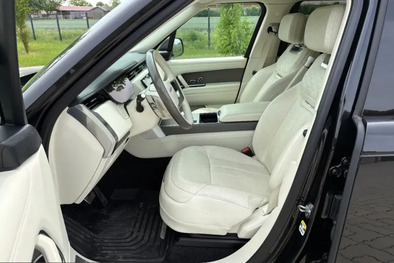 Land Rover Range Rover din 2024 cu 44.300 km - oferta LAN247393 - foto 14