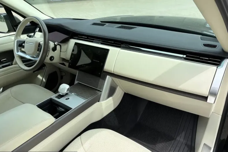 Land Rover Range Rover din 2024 cu 44.300 km - oferta LAN247393 - foto 19