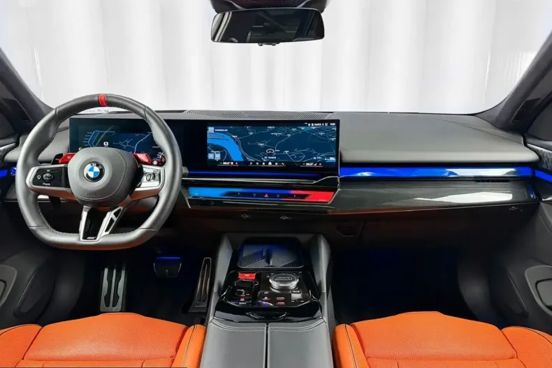 BMW M5 (Seria 5) din 2025 cu 16.620 km - oferta BMW247400 - foto 11