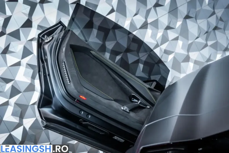 Lamborghini Revuelto din 2024 cu 8.500 km - oferta LAM247401 - foto 9
