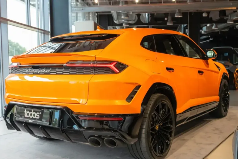 Lamborghini Urus din 2025 cu 2.100 km - oferta LAM247402 - foto 5
