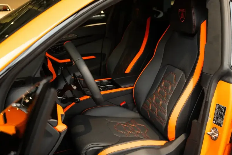 Lamborghini Urus din 2025 cu 2.100 km - oferta LAM247402 - foto 9