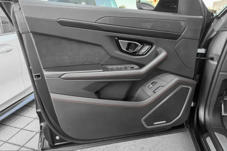 Lamborghini Urus din 2021 cu 89.999 km - oferta LAM247404 - foto 22