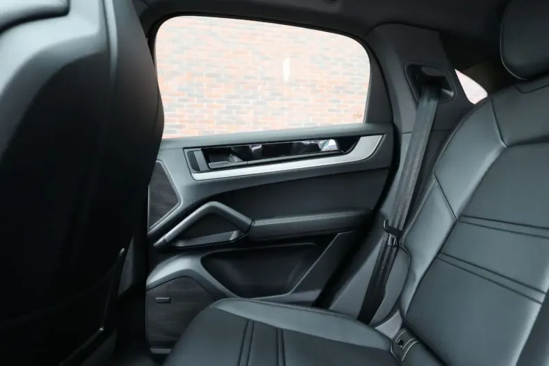Porsche Cayenne din 2024 cu 17.027 km - oferta POR247405 - foto 28