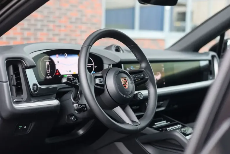 Porsche Cayenne din 2024 cu 17.027 km - oferta POR247405 - foto 29