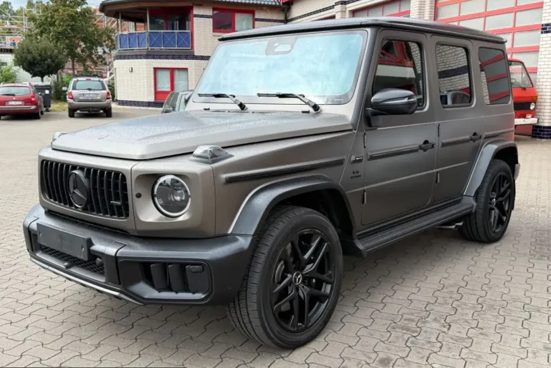 Mercedes-Benz G 63 AMG (Clasa G) din 2025 cu 19.800 km - oferta MER247409 - foto 1