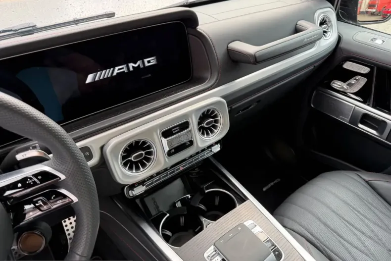 Mercedes-Benz G 63 AMG (Clasa G) din 2025 cu 19.800 km - oferta MER247409 - foto 10