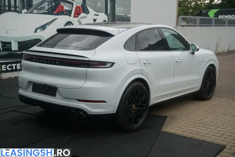 Porsche Cayenne din 2025 cu 14.966 km - oferta POR247410 - foto 12