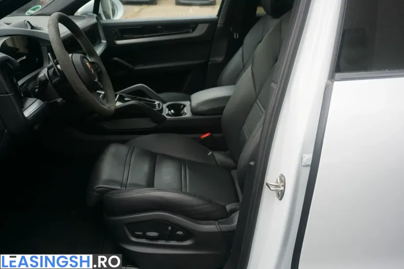 Porsche Cayenne din 2025 cu 14.966 km - oferta POR247410 - foto 31