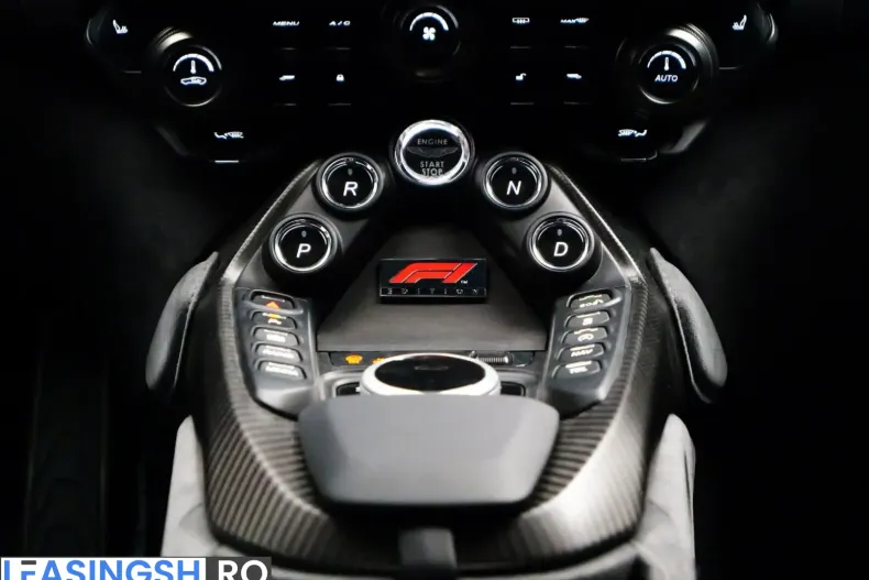 Aston Martin V8 Vantage din 2023 cu 10.050 km - oferta AST247412 - foto 7